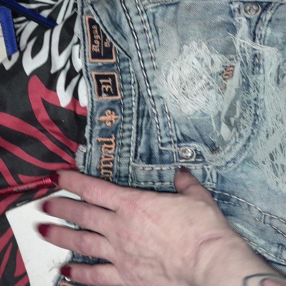 Pants - Picture 9 of 11